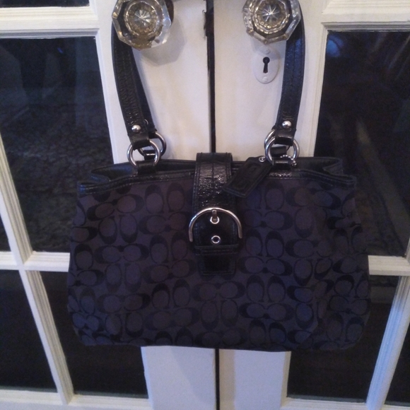 Coach Handbags - Coach bag